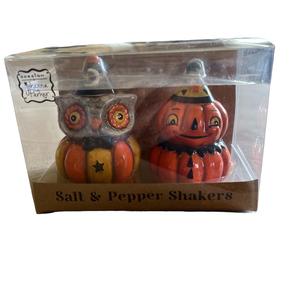 🎃Johanna Parker Halloween Owl /Pumpkin Salt&Pepper Shakers🎃